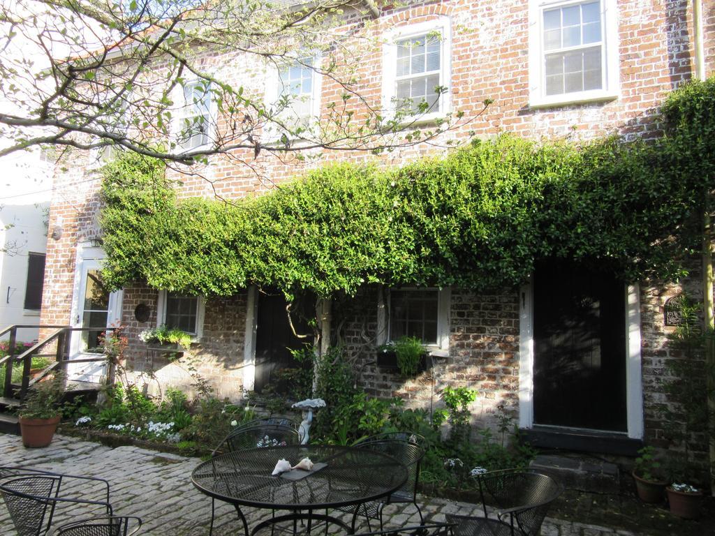 Historic 86 Church Street Charleston Exterior foto